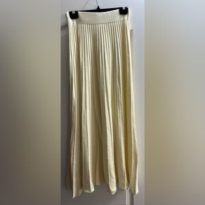 Cream White Knit Maxi Skirt- brand new/never worn